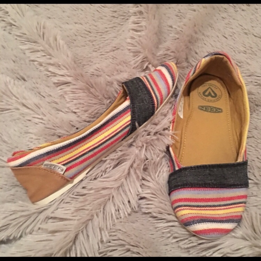 SOLD ON DIFFERENT SITE! Ballerina Keen Vegan Flats